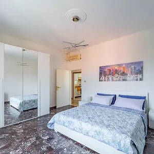ospedale-santorsola-pizzardi-white-apartment.emilia-romagnahotels.net/
